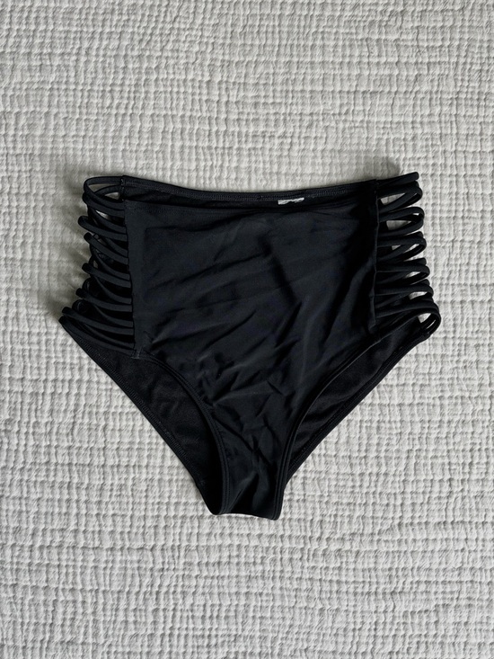 Hollister Other - 3 / $30 💘 y2k hollister black high-rise criss cross detail swimming bottoms